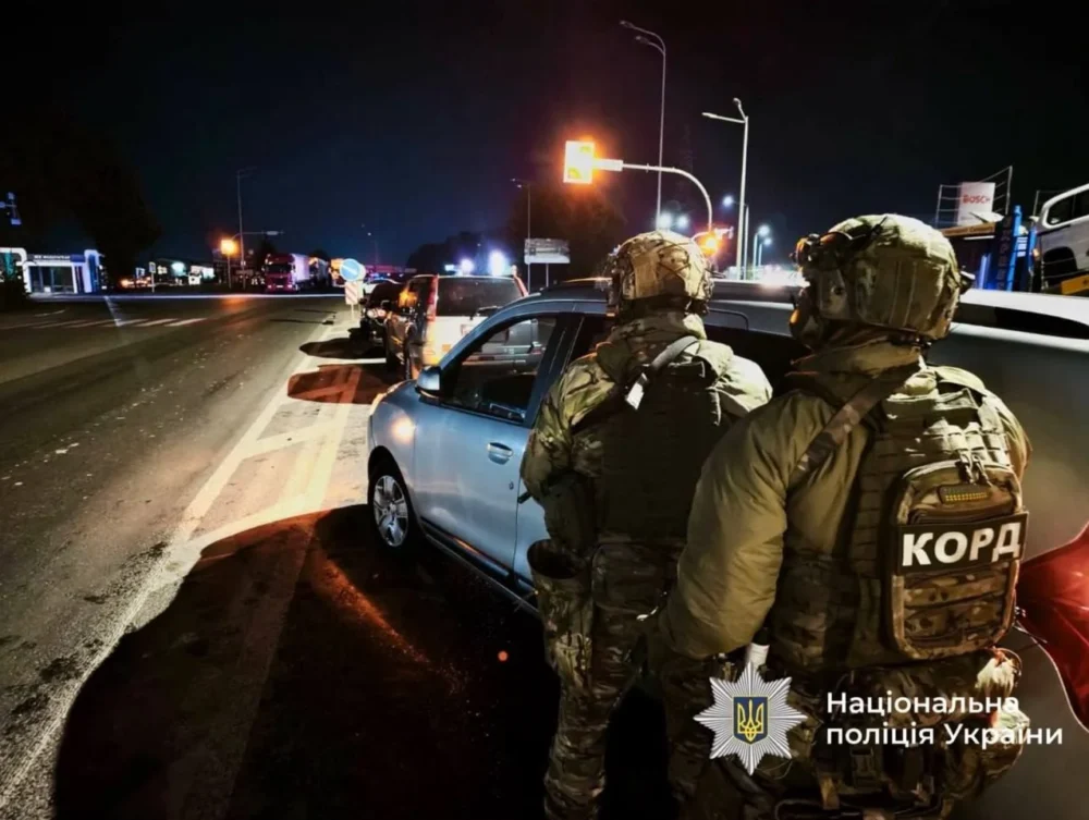 У Вінниці п’яний військовий у СЗЧ після ДТП зачинився в авто та погрожував підірвати гранату