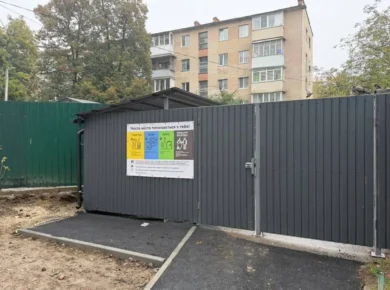 У Вінниці ще один двір долучився до сортування сміття за гроші