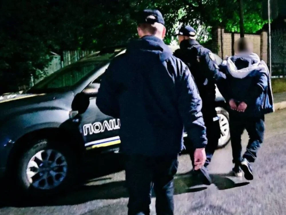 У Вінниці в квартирі на вулиці Береста знайшли тіла двох жінок: затримано двох військових