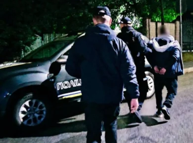 У Вінниці в квартирі на вулиці Береста знайшли тіла двох жінок: затримано двох військових